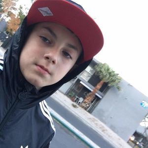 Meet your Posher, Manuel